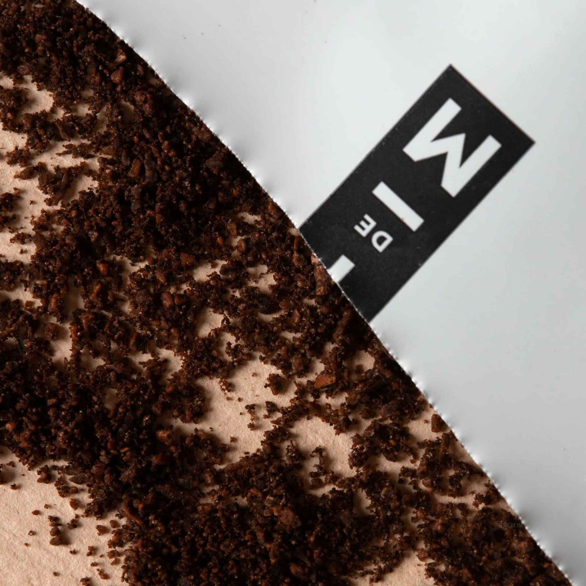 Poudre Exfoliante Café Résurgence Soins corps et mains
