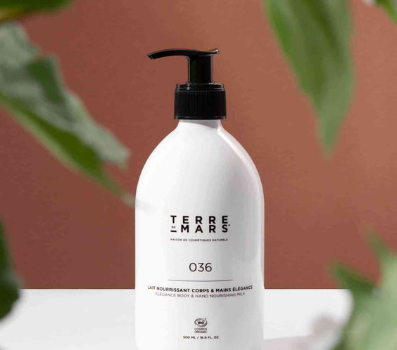 Lait Nourrissant Corps & Mains Elégance - Constitué d’ingrédients biologiques et d’actifs naturels, le lait pour le corps Imminence est adapté pour une utilisation quotidienne. Sa texture délicate, lisse et souple le rend particulièrement agréable à manip