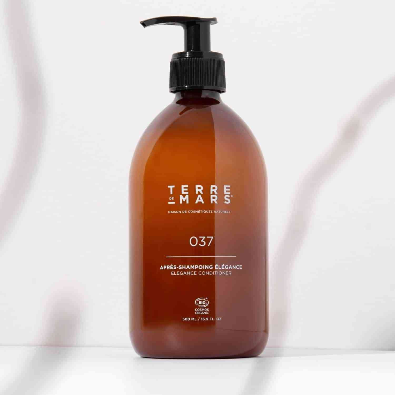 Après-Shampoing Elégance - Cet après-shampoing sans silicones a été testé sous contrôle dermatologique et convient à tous types de cheveux, même les plus fragiles. Ecocert, vegan et cruelty free. Fabriqué entièrement en France dans notre usine portant le