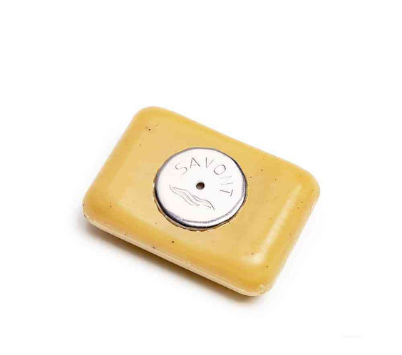 Porte Savon Aimanté - Porte savon aimanté avec ventouse pour les produits solides Terre de Mars. Il permet de faire sécher les produits prolongeant ainsi leur durée de vie.